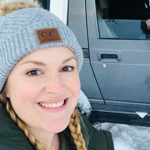 Meet your Posher, Elise